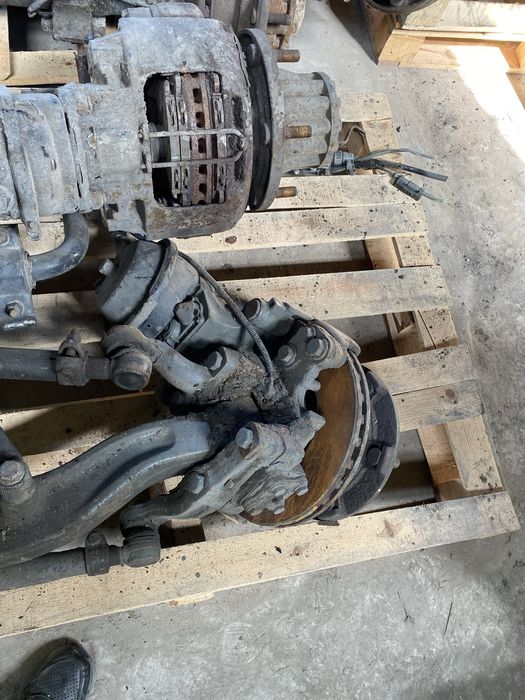 Передня балка Mercedes Atego 815-818