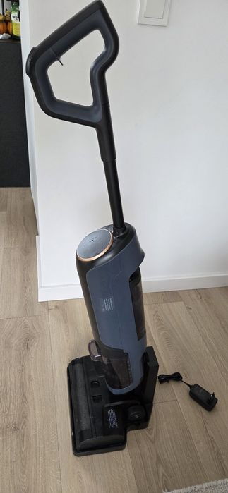 Odkurzacz pionowy myjący  Electrolux EW81U3DB Aqua Ultimate 800 Wet&Dry