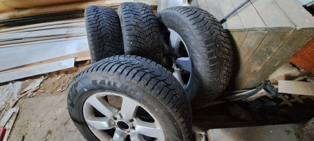 275/60r20 opony zimowe Nissan Navara Titan Armada qx56 6x139.7 koła al