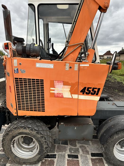 Мініекскаватор  boki 4551