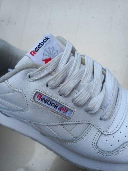 Кроссовки   Reebok  38 Размер  !