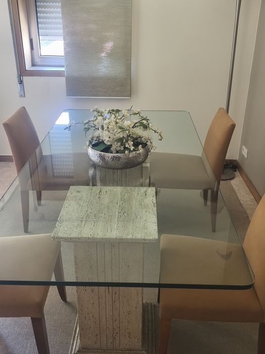 Vendo mesa para sala de jantar ou para escritório