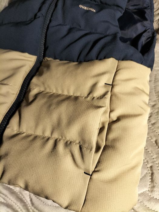 Quechua ocieplana kamizelka chłopięca z kapturem, ocieplacz