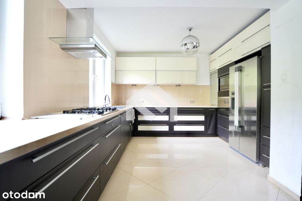 Dom 320 m² | Piwnica| Zacisze | Metro | FV – pohled 5