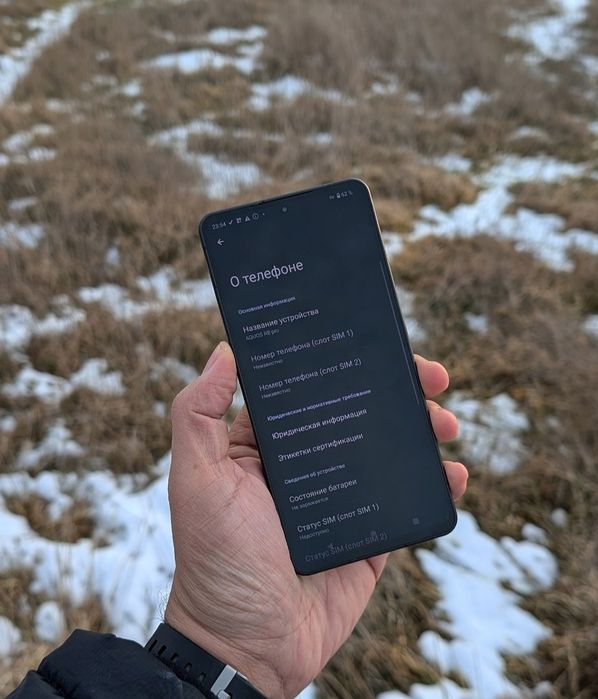 Sharp Aquos R8 pro (12/256 самый плавный экран 240ггц  Snapdragon 8 2