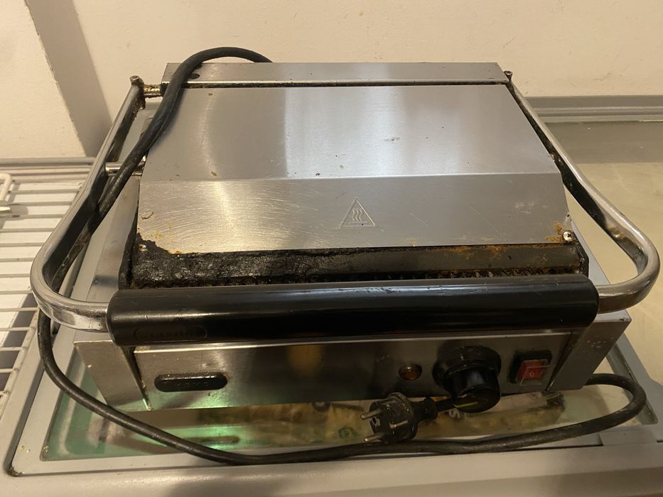 Grill kontaktowy PANINI ryflowany Hendi 263655