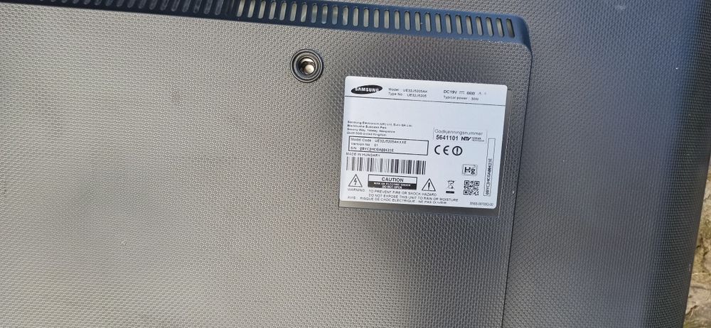 Телевізори Samsung ue40j5202ak та ue32j5205ak на запчастини