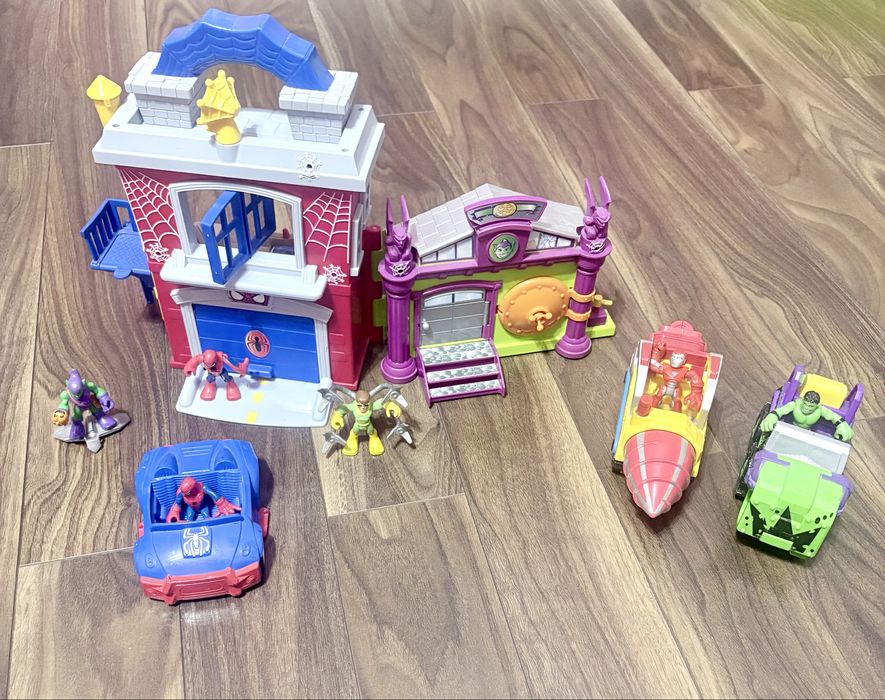 Marvel Super Hero Squad – duży zestaw baza + figurki + pojazdy