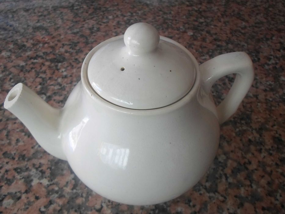 louças e antiguidades