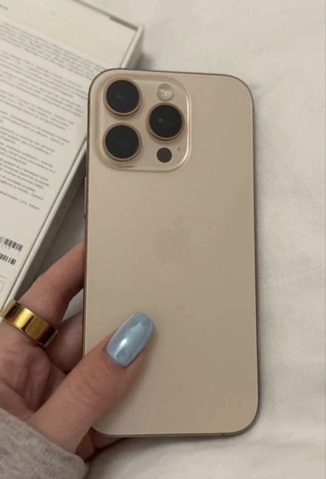 Iphone 16 pro - stan idealny