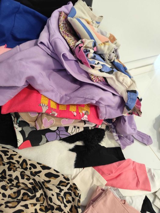 Zestaw ubrań dla dziewczynki