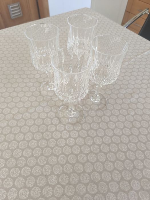 4 copos de cristal para vinho