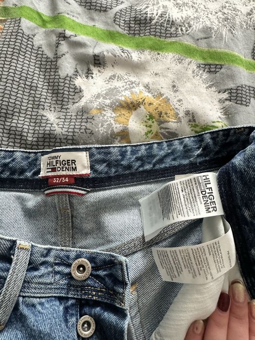 Продам джинсы Tommi Hilfiger