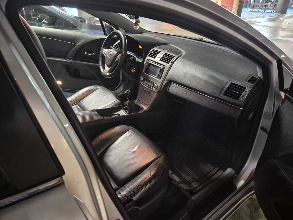 Toyota Avensis SW 2.0 D-4D 126 cv