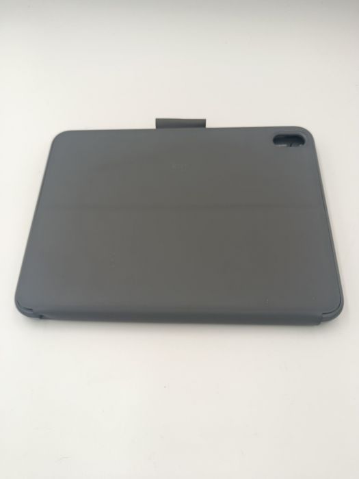 Чохол-клавіатура Logitech Combo Touch для Apple iPad (10-го покоління, 10.9")
