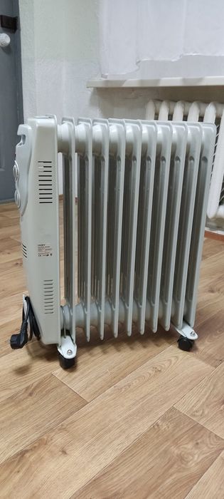 Масляний обігрівач calore HR 11F