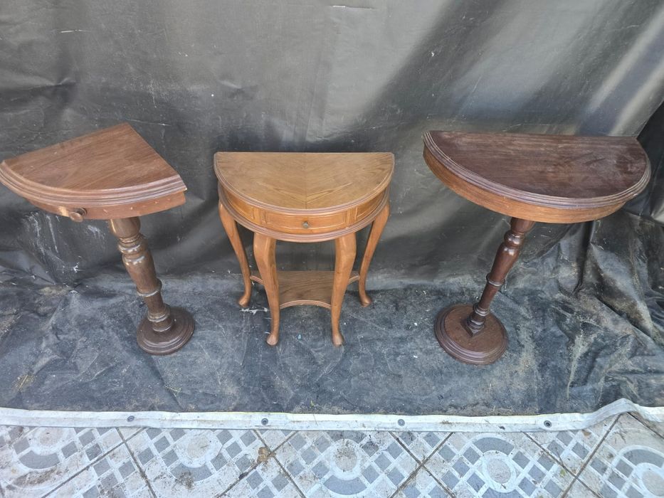 Mesinhas rústicas