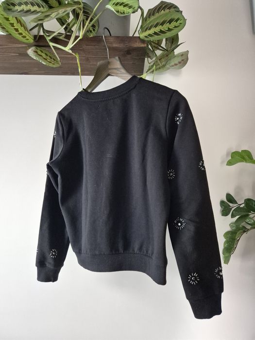 Czarna bluza damska okrągły dekolt ozdobiona cekinami Reserved XS