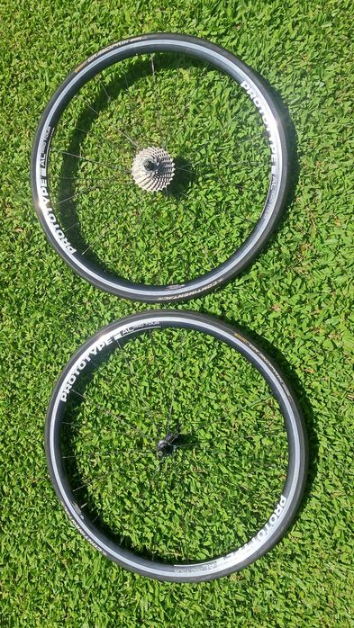 Rodas bicicleta estrada novas
