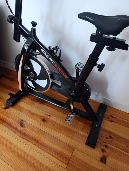 Bicicleta spinning como nova