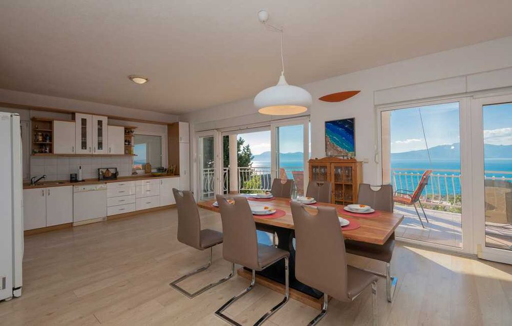 Wakacje, Chorwacja, okolice Makarskiej, apt. z basenem dla 6 osób