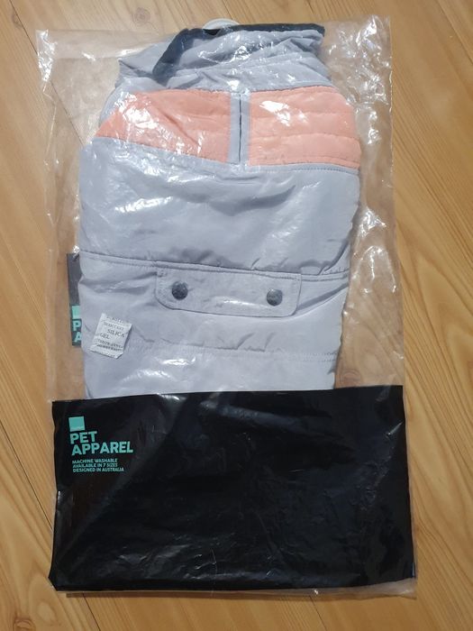 Roupa para cão nova