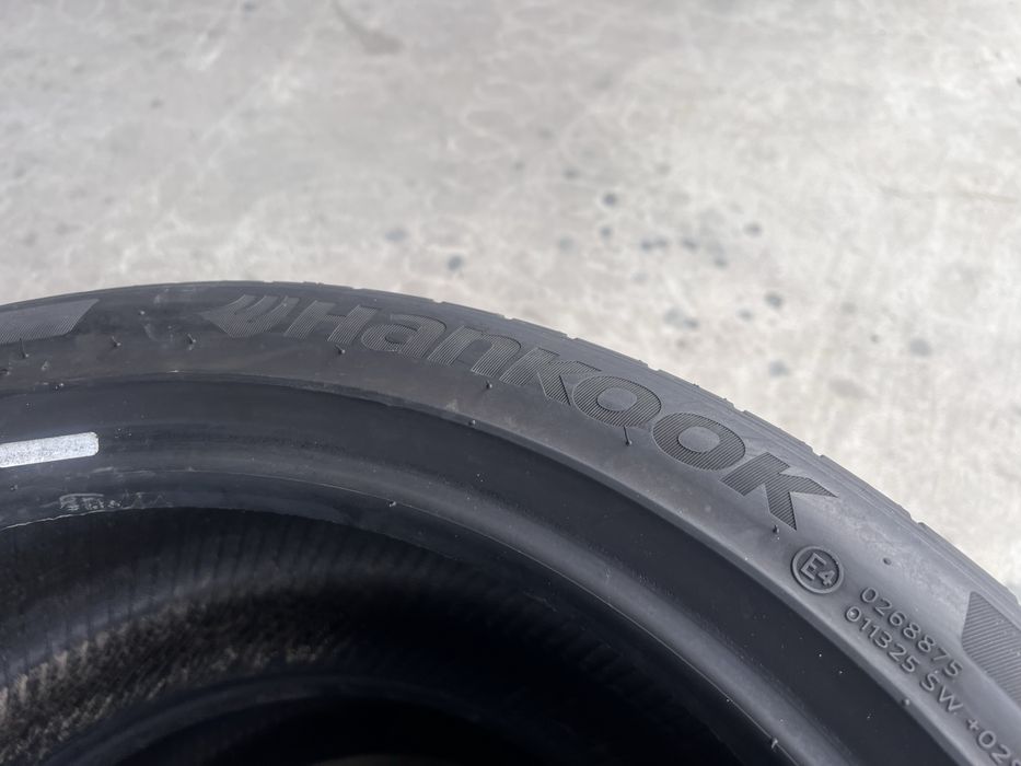 245/40r18 шини пара henkook протектор 65% 2020 рік