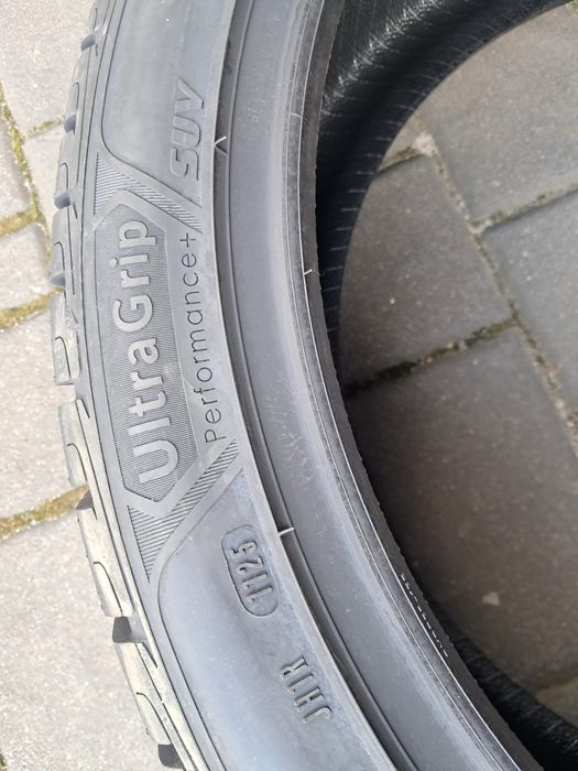Nowe Opony Zimowe Goodyear UltraGrip Performance+ 255/40 R21 102XL SUV