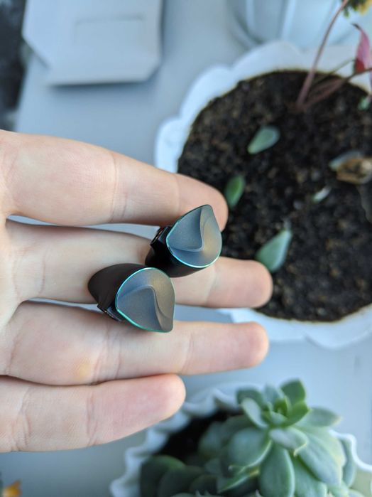 Bqeyz Winter  (black, 4.4mm) - Динамічні внутрішньоканальні навушники