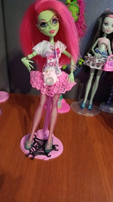 Монстер Хай Гулия Венера Лагуна Кетти