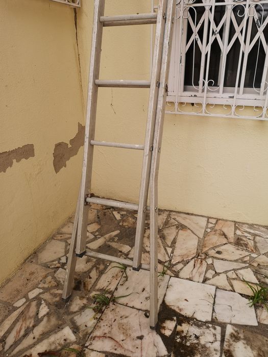Escadote de 2 lances