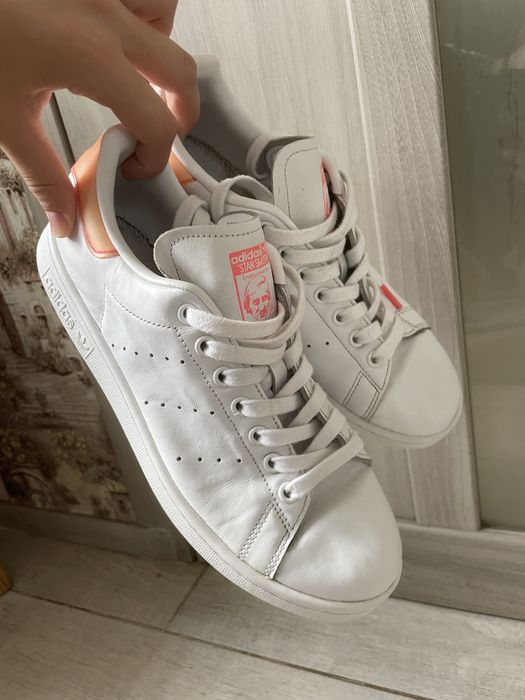 кросівкии adidas