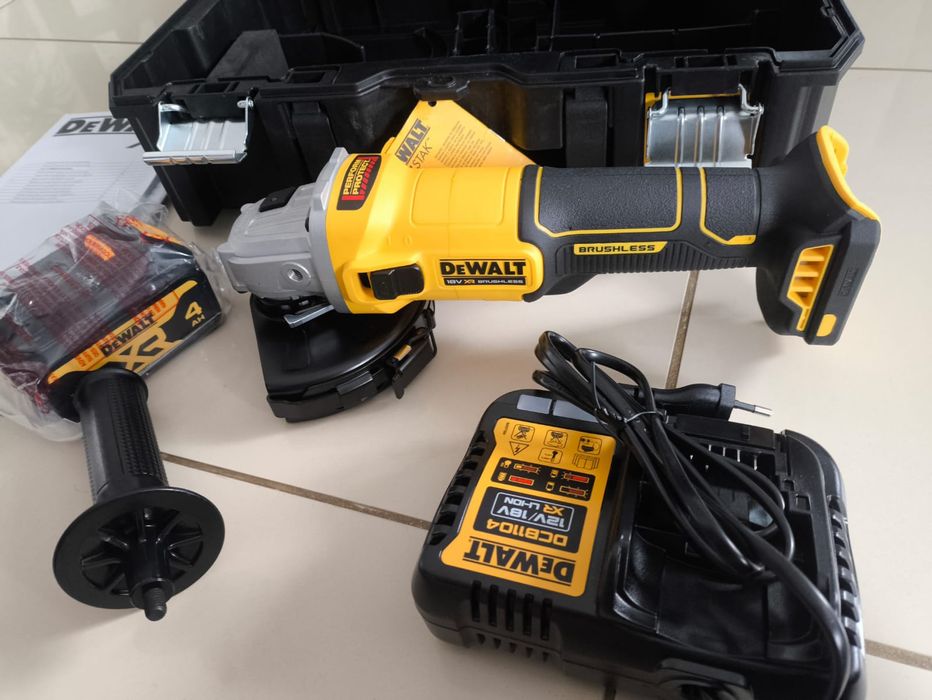 Akumulatorowa szlifierka kontowa Dewalt DCG407M1T