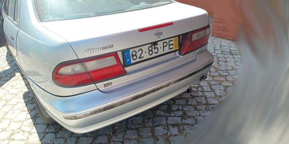 Nissan Almera N15 1.6 GX c/ AC, Rádio c/ GPS e Câmara Marcha-Atrás