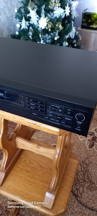 Сд.програвач C.E.C.530 CD