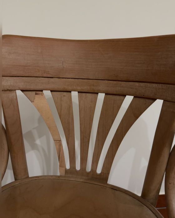 Cadeira em Pinho Maciço