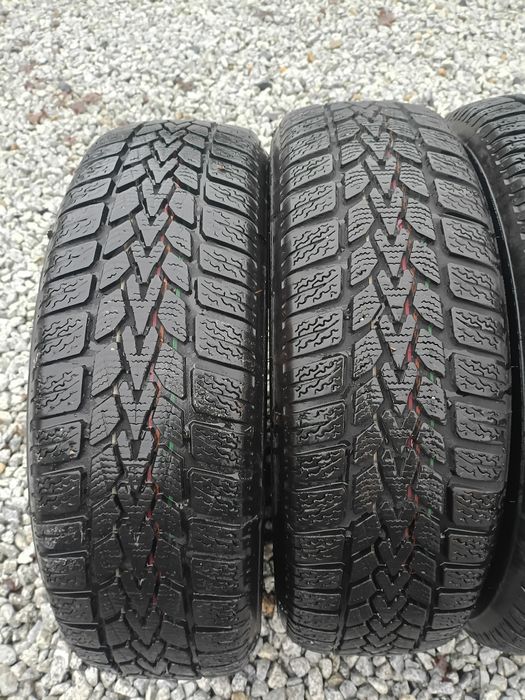 Opony zimowe 175/65R15 Dunlop Winter komplet