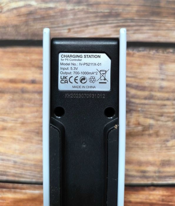 Stacja ładująca do kontrolera PS5