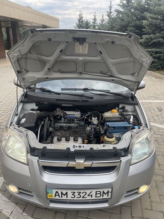 Chevrolet Aveo 1.5 автомат газ/бензин T250