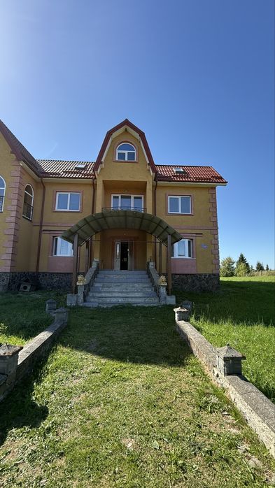 Будинок з ремонтом у Турка | 275 м² | 30 соток | заходь і живи