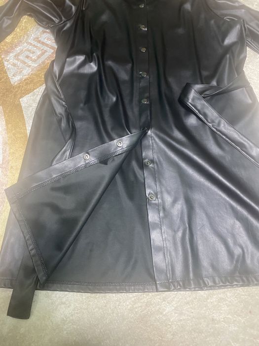 Модне плаття шкірзамінник