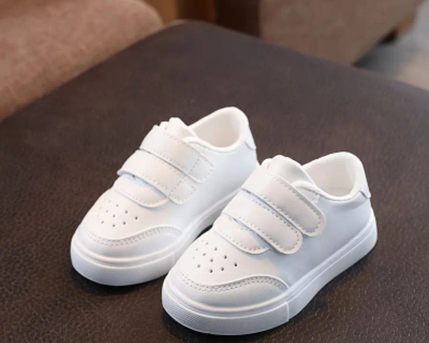 Кеди білі для хлопчиків