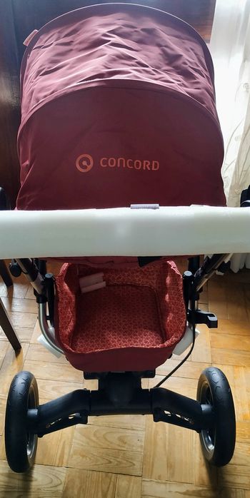 Carrinho bebé + ovo completamente novos!!