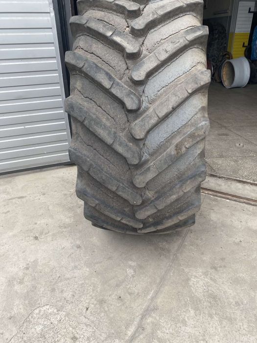 Продаж шини 800/65-32