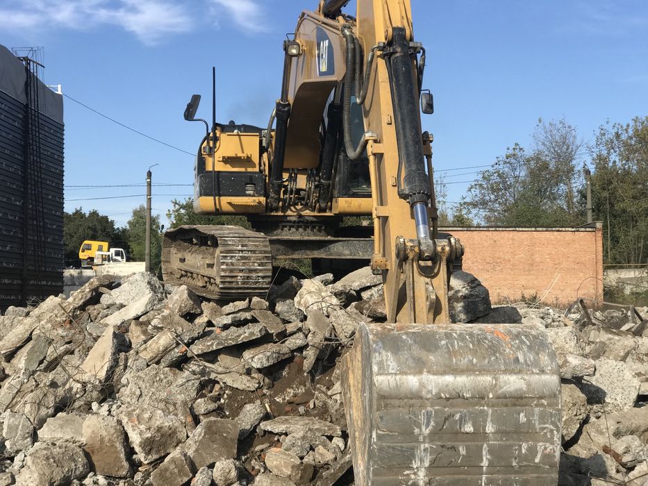 Послуги услуги оренда аренда гідромолот на Гусеничному екск.