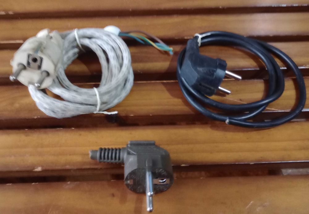 Electrical materials lot and related items – set containing 12 pieces/sets64285296570371122