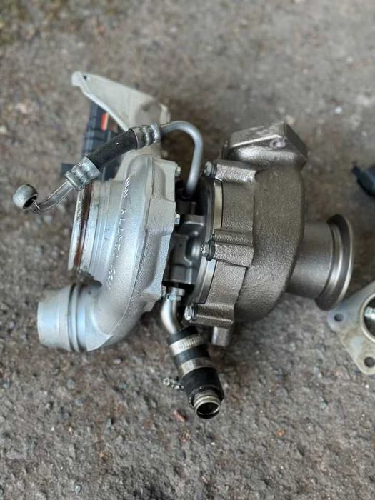 Turbina com atuador eletrónico para BMW 520d F11