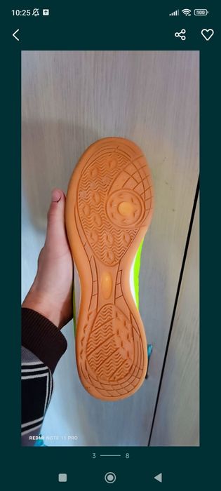 продам футзалки найк в дуже гарному стані на фото видно розмір(45)-по