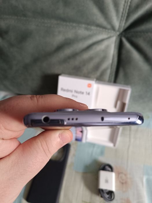 ИГРОВОЙ Xiaomi redmi note 14Pro , память 8+8-256гиг,хорошее состояние.