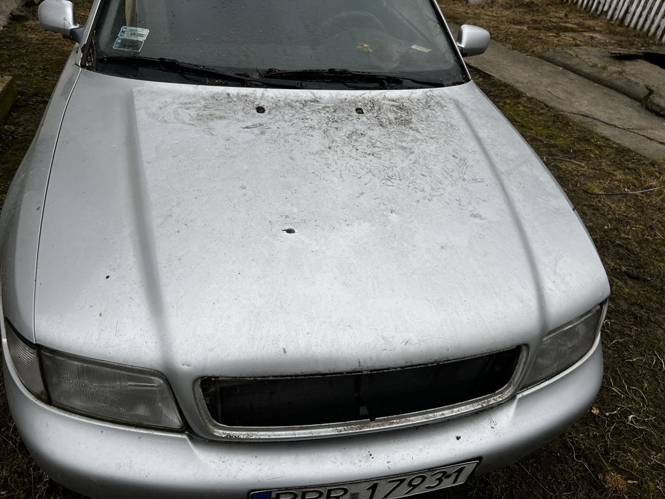 Ауді а4 б5 1995 1,6 цілою або по запчастинах